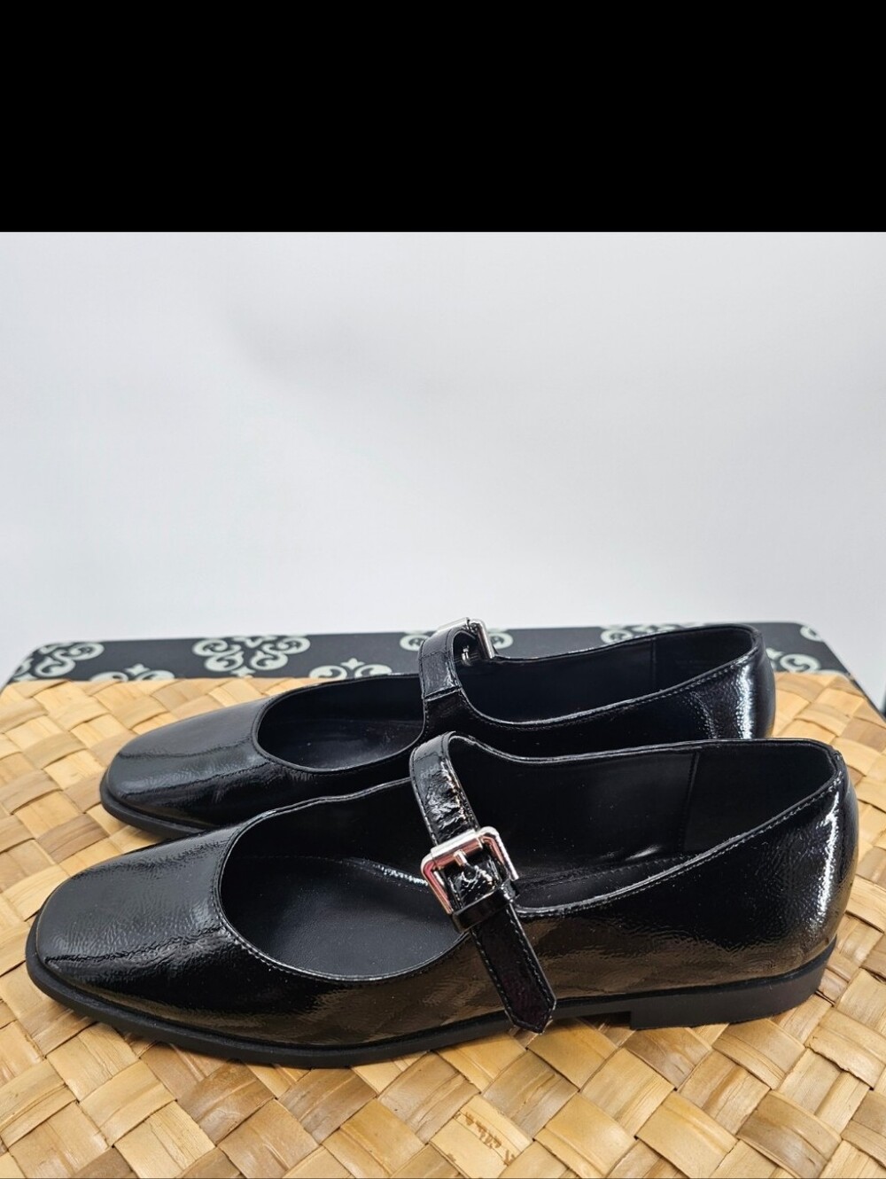 Steve Madden Black Patent Mary Jane Flats Size 9.5
